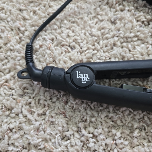 L'ange Black Ceramic Plates Hair Straightener - Picture 5 of 10
